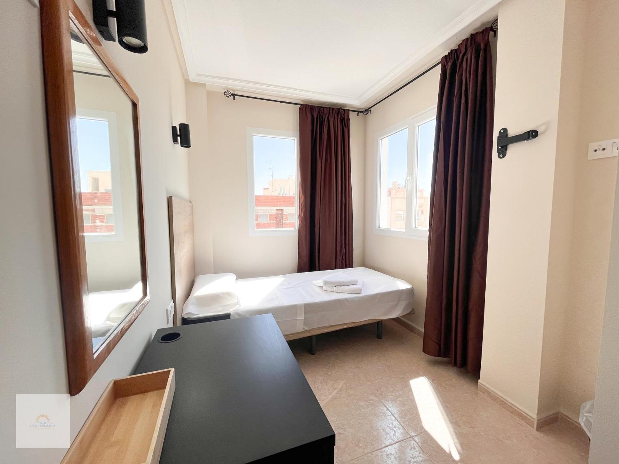 Hotel La Marina Elche Ngoại thất bức ảnh